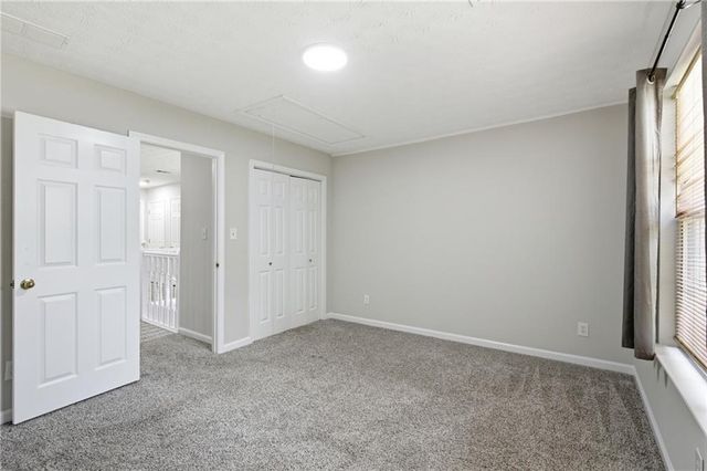 5482 Riverside Dr, Sugar Hill, GA 30518