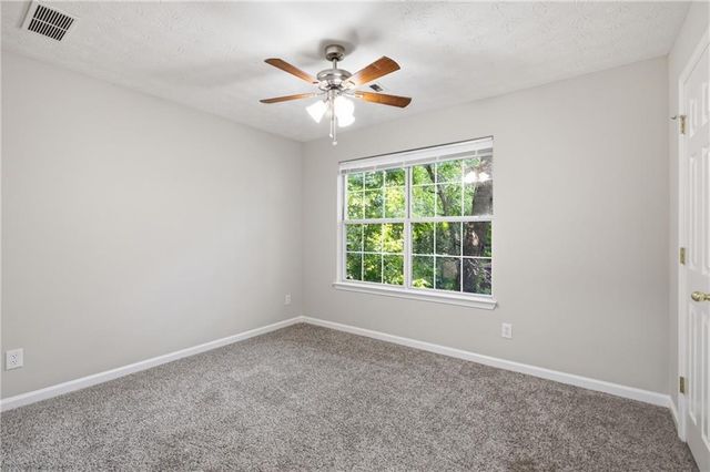 5482 Riverside Dr, Sugar Hill, GA 30518