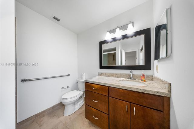 14065 SW 48th Ter, Miami, FL 33175