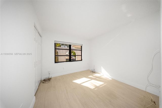 14065 SW 48th Ter, Miami, FL 33175