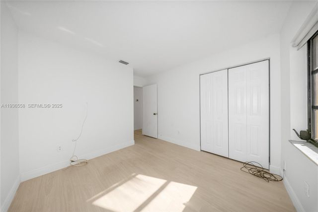 14065 SW 48th Ter, Miami, FL 33175