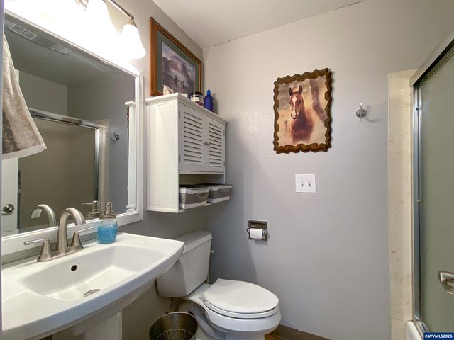 545 SW Monroe St, Sheridan, OR 97378