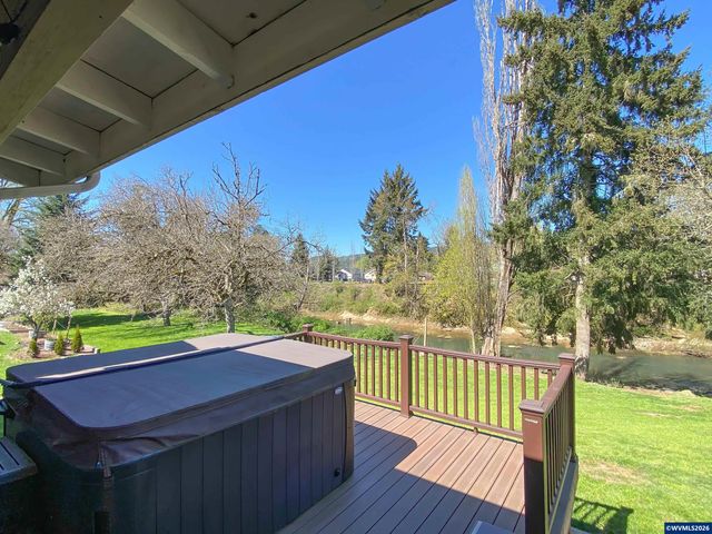 545 SW Monroe St, Sheridan, OR 97378