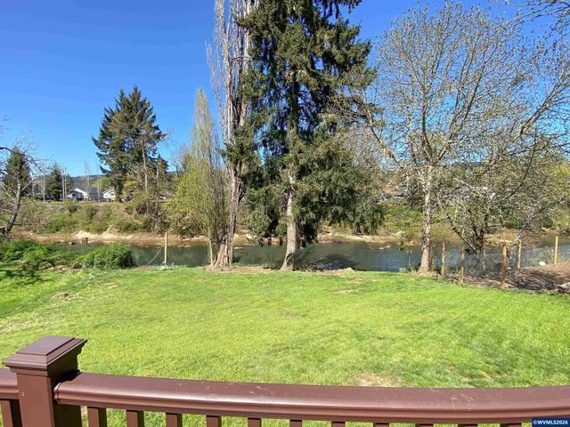 545 SW Monroe St, Sheridan, OR 97378