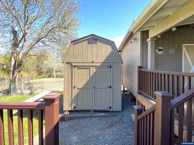 545 SW Monroe St, Sheridan, OR 97378