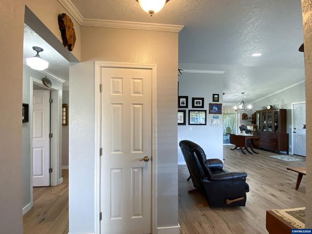 545 SW Monroe St, Sheridan, OR 97378