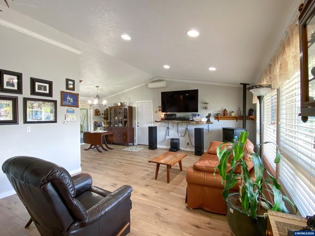 545 SW Monroe St, Sheridan, OR 97378