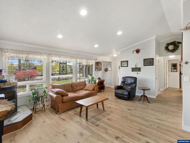 545 SW Monroe St, Sheridan, OR 97378