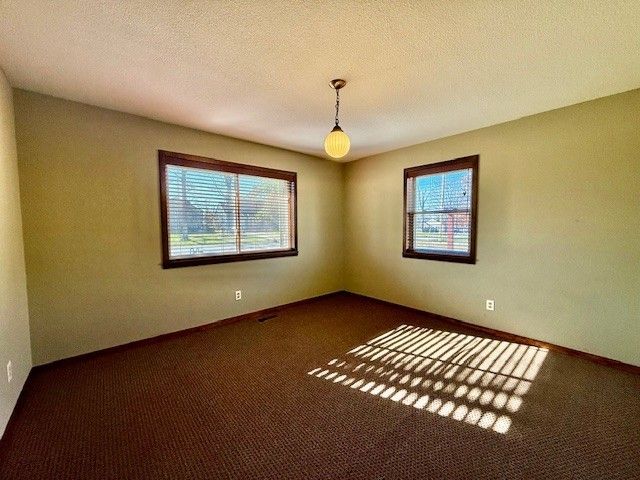 515 W Pine Street, Rogers, AR 72756