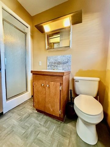 515 W Pine Street, Rogers, AR 72756