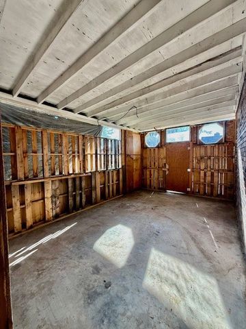 515 W Pine Street, Rogers, AR 72756