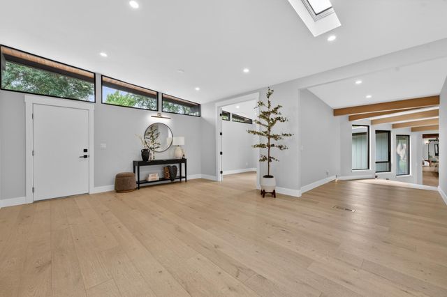 8290 Oak Knoll Dr, Granite Bay, CA 95746