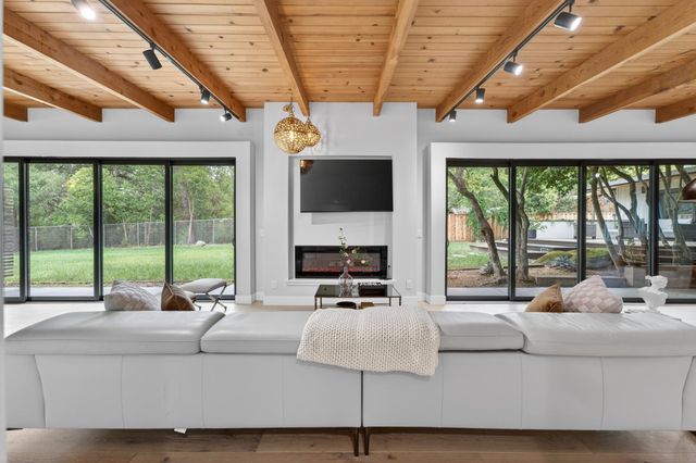 8290 Oak Knoll Dr, Granite Bay, CA 95746