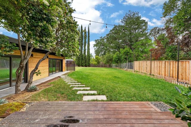8290 Oak Knoll Dr, Granite Bay, CA 95746