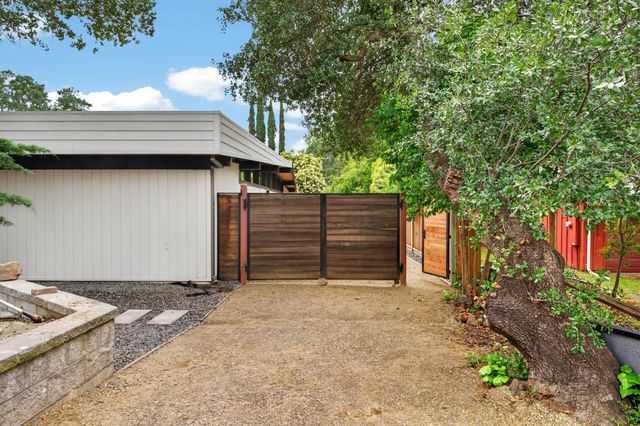 8290 Oak Knoll Dr, Granite Bay, CA 95746