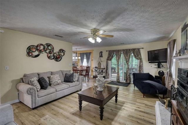 9195 Scarlett Drive, Covington, GA 30014