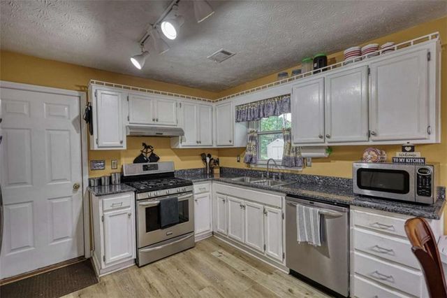9195 Scarlett Drive, Covington, GA 30014