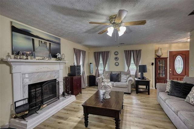 9195 Scarlett Drive, Covington, GA 30014