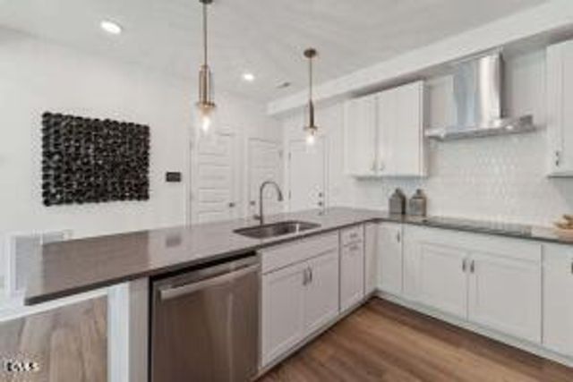 110 Byrum Street 108, Cary, NC 27511