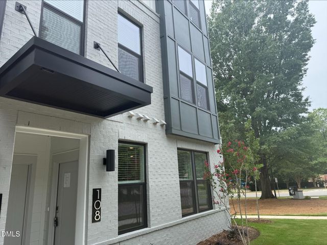 110 Byrum Street 108, Cary, NC 27511