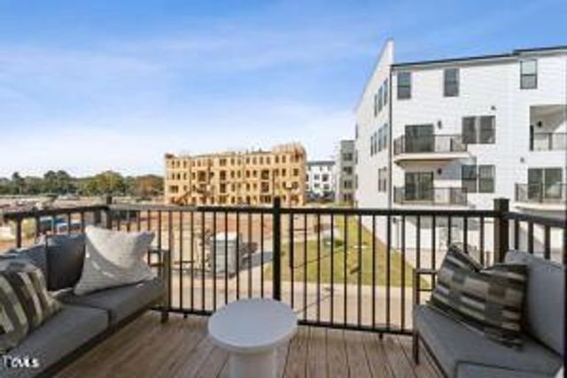 110 Byrum Street 108, Cary, NC 27511
