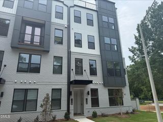110 Byrum Street 108, Cary, NC 27511