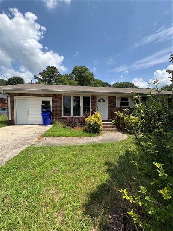 1098 Laurel NW Lane, Conyers, GA 30012
