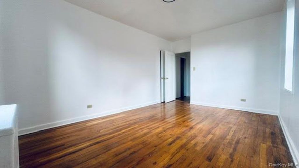 144-11 Sanford Avenue 5I, Flushing, NY 11355 — photo 2