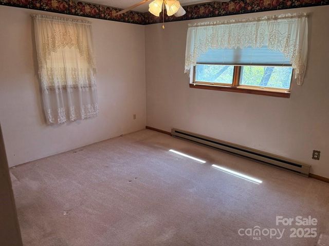 605 Lakeshore Drive, Franklin, NC 28734