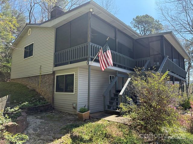 605 Lakeshore Drive, Franklin, NC 28734