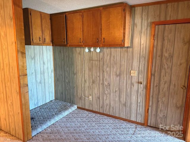 605 Lakeshore Drive, Franklin, NC 28734