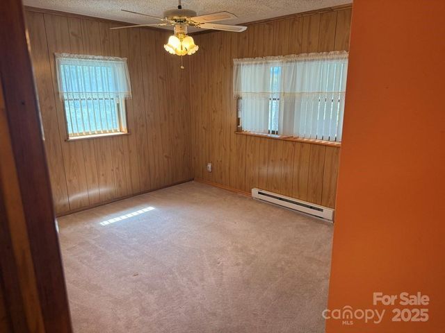 605 Lakeshore Drive, Franklin, NC 28734