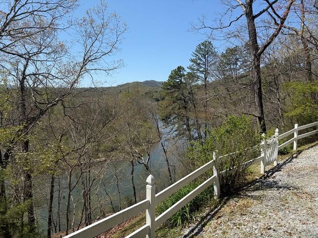 605 Lakeshore Drive, Franklin, NC 28734