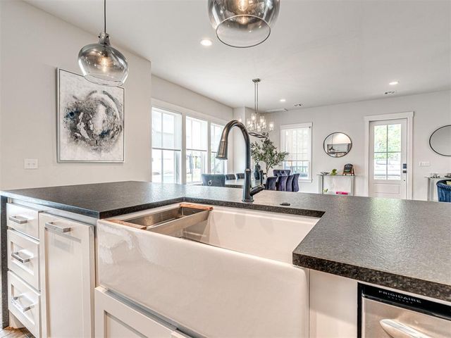 40 Ramble Along Road, Carlton Landing, OK 74432