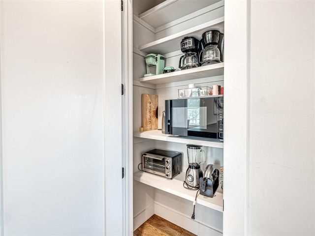 40 Ramble Along Road, Carlton Landing, OK 74432