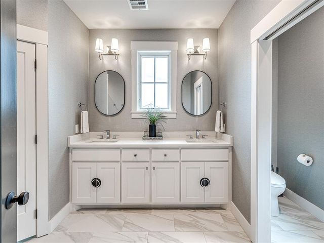 40 Ramble Along Road, Carlton Landing, OK 74432