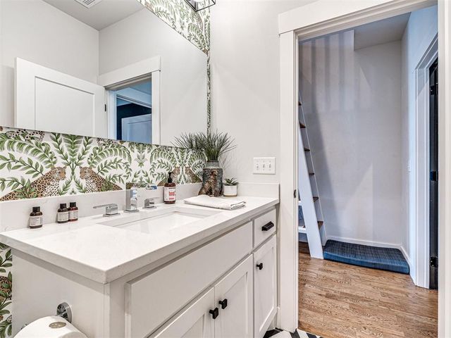 40 Ramble Along Road, Carlton Landing, OK 74432
