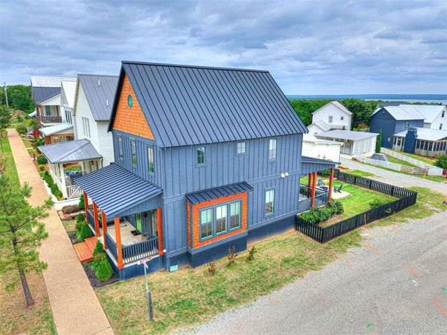 40 Ramble Along Road, Carlton Landing, OK 74432