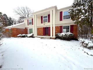 4268 Covered Bridge Road, Bloomfield Village, MI 48302