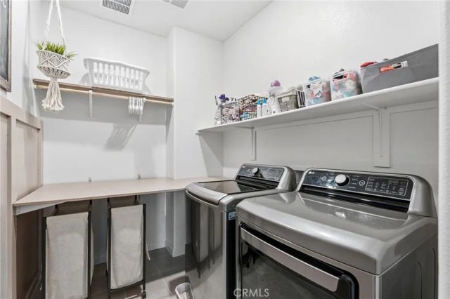 588 Overstone Avenue, Madera, CA 93636