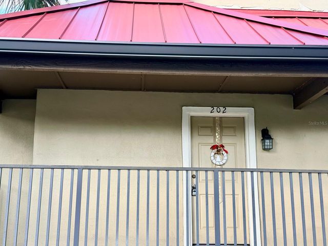 216 AFTON SQUARE 202, Altamonte Springs, FL 32714