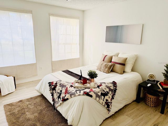 216 AFTON SQUARE 202, Altamonte Springs, FL 32714