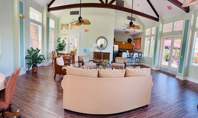 216 AFTON SQUARE 202, Altamonte Springs, FL 32714