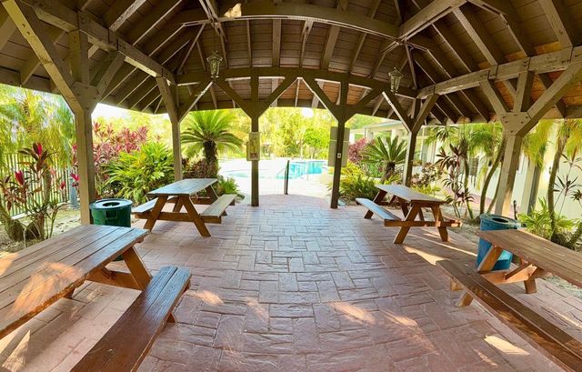 216 AFTON SQUARE 202, Altamonte Springs, FL 32714