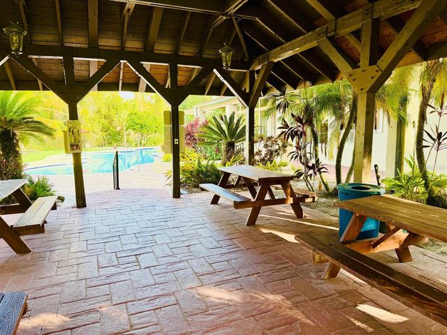 216 AFTON SQUARE 202, Altamonte Springs, FL 32714