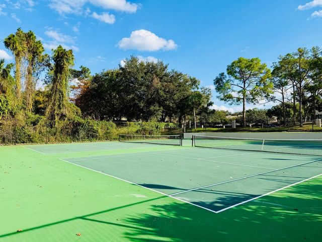 216 AFTON SQUARE 202, Altamonte Springs, FL 32714