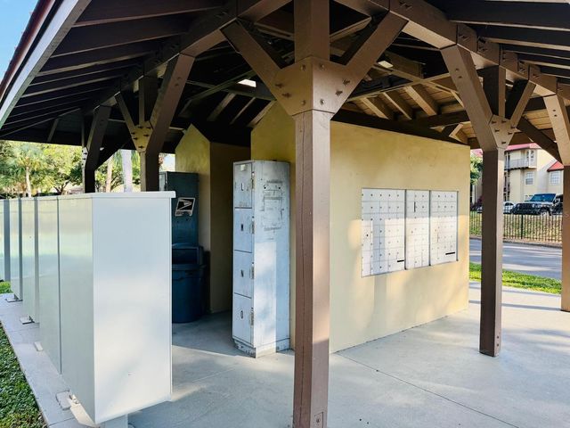 216 AFTON SQUARE 202, Altamonte Springs, FL 32714