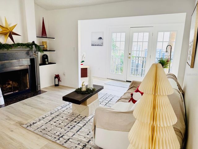 216 AFTON SQUARE 202, Altamonte Springs, FL 32714