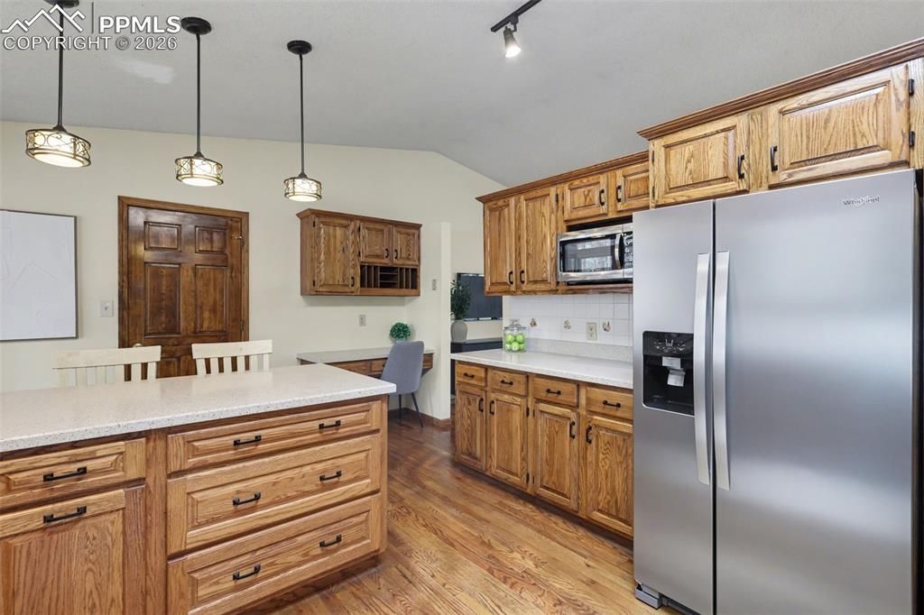 Image 11 of property listing at 1060 Pleasant View Lane, Colorado Springs, CO 80921