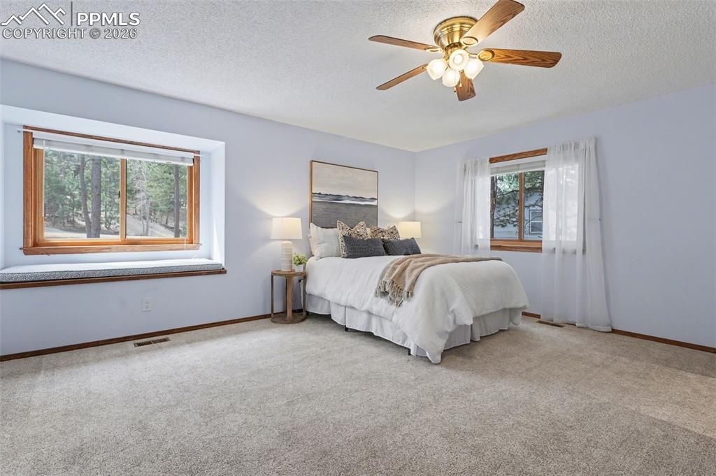 Image 16 of property listing at 1060 Pleasant View Lane, Colorado Springs, CO 80921